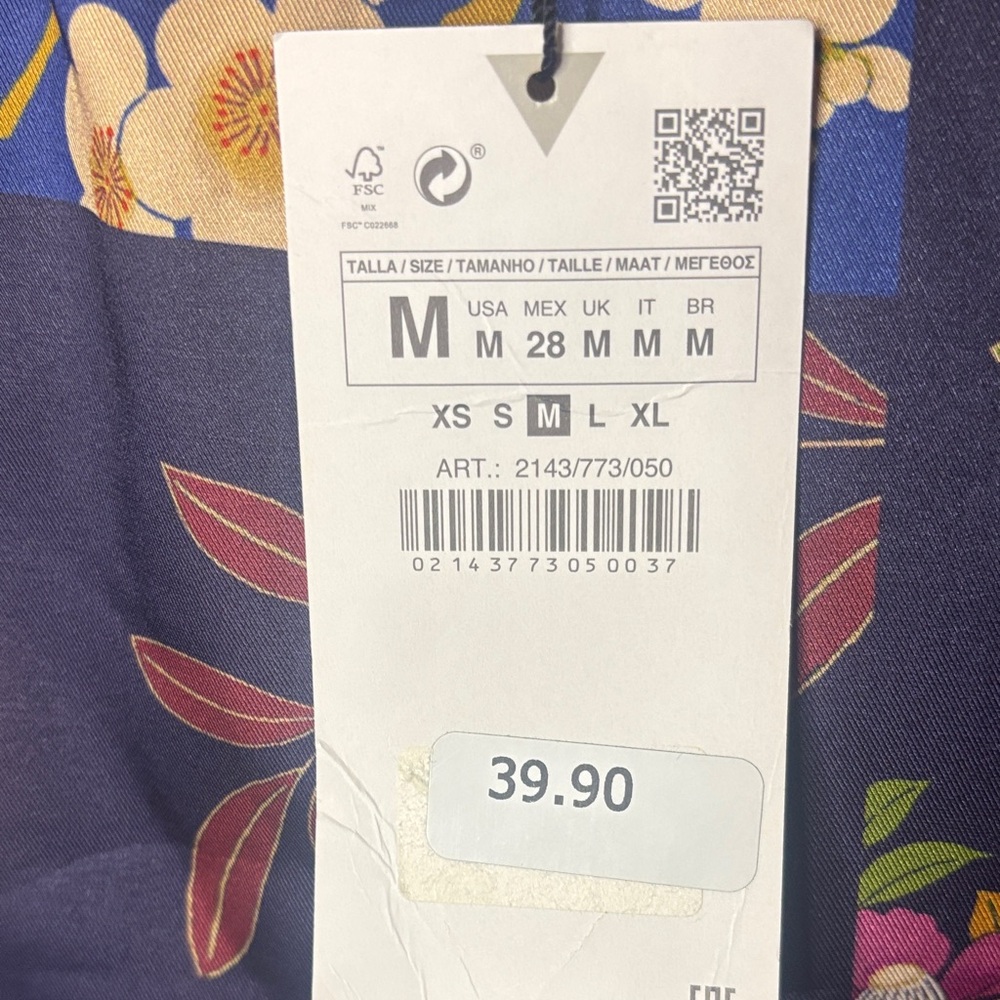 Floral Patchwork Satin Crop Top with Keyhole Neck - Picture 6 of 8